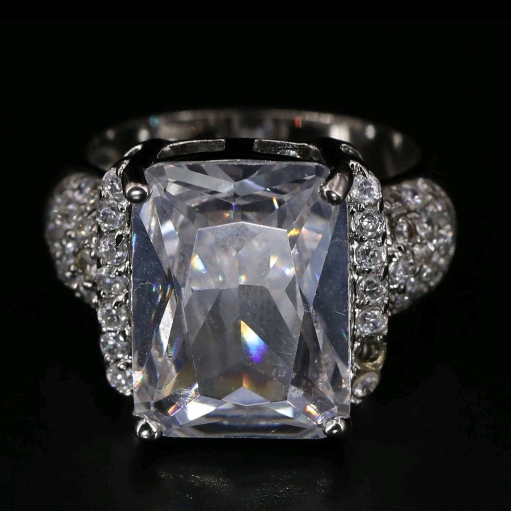 Size 8 Elegant Sterling Silver Pave Wedding / Engagment Ring.